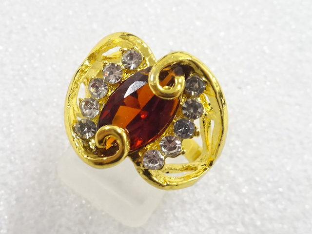 JAPANESE KIMONO / ANTIQUE COLORED STONE RING (SIZE 16)